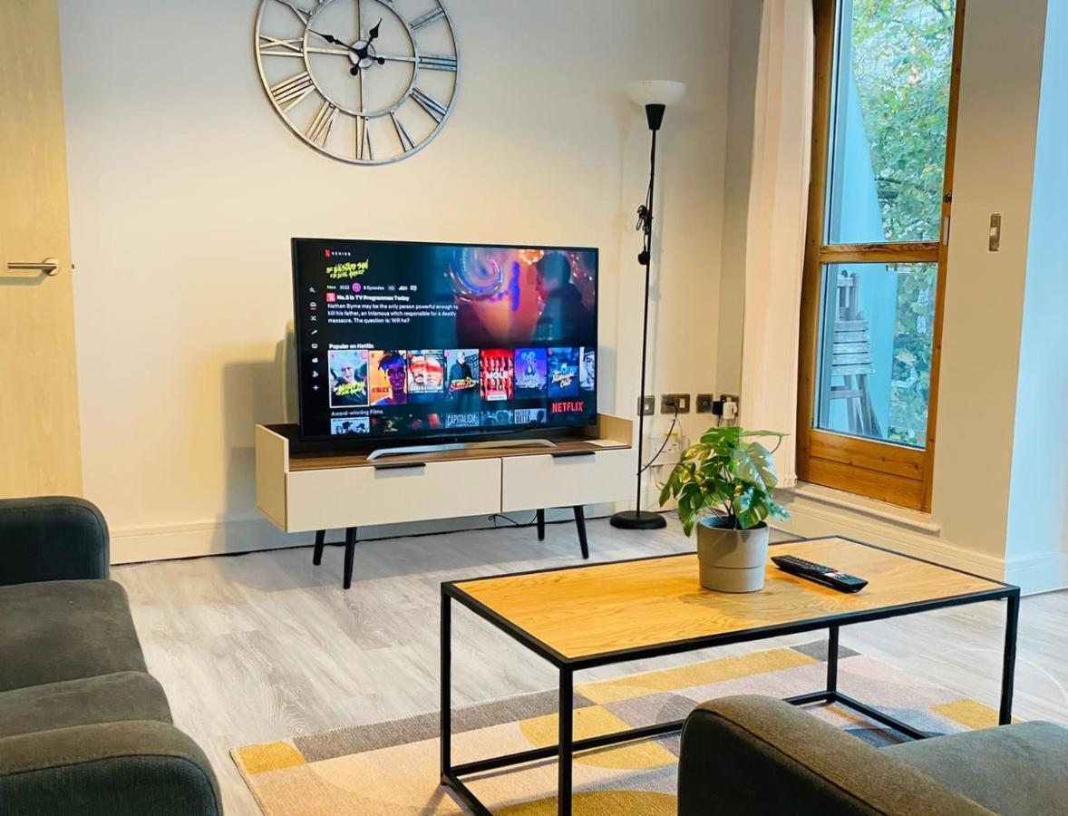 Stylish Two Bed In The Heart Of The City 伯明翰 外观 照片
