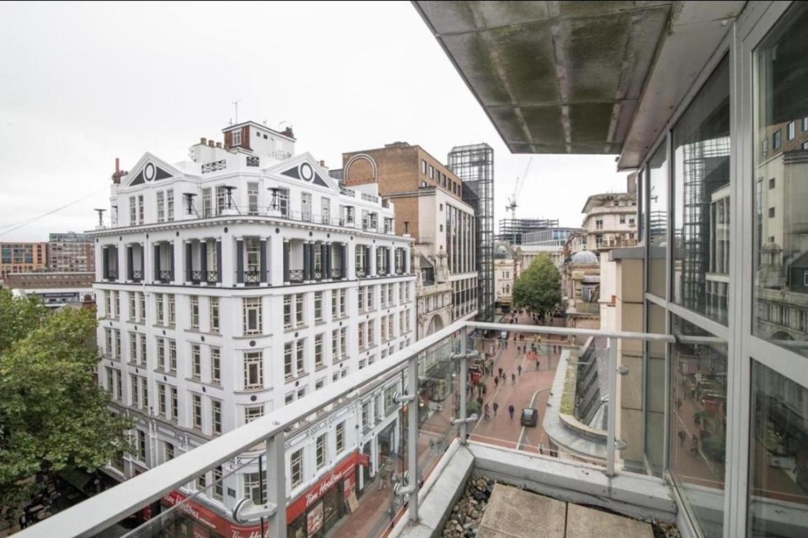 Stylish Two Bed In The Heart Of The City 伯明翰 外观 照片